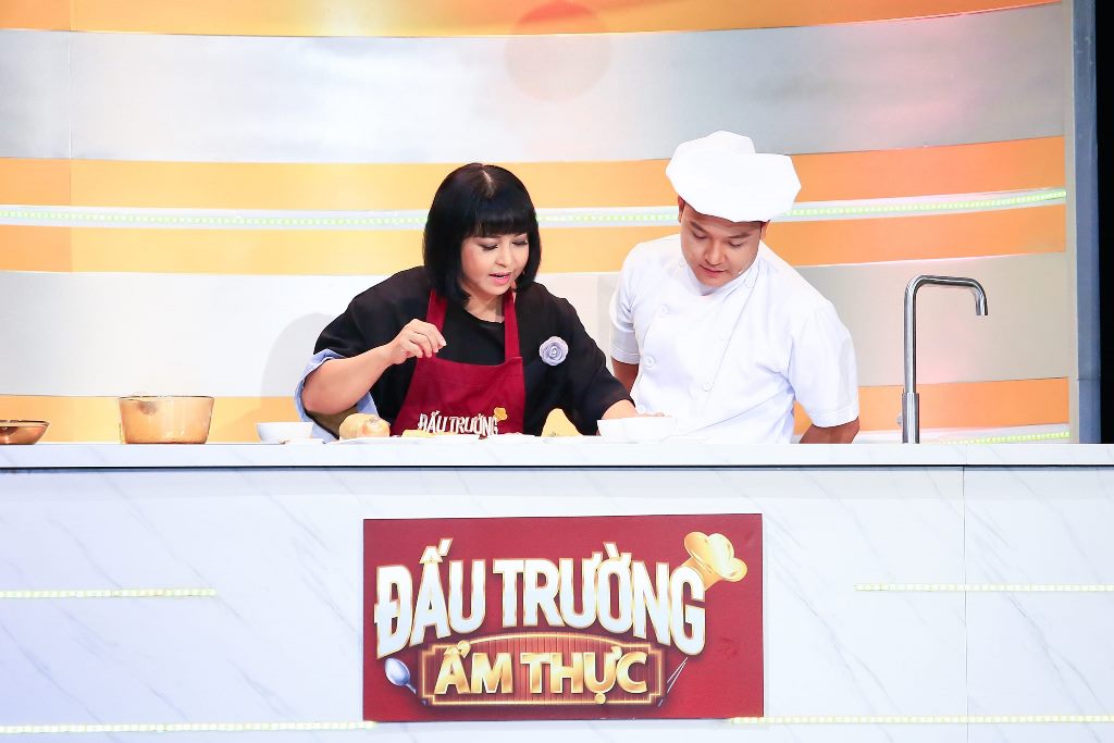 Huong Giang va Phan Ngoc Luan doi dau trong Dau Truong Am Thuc (12)