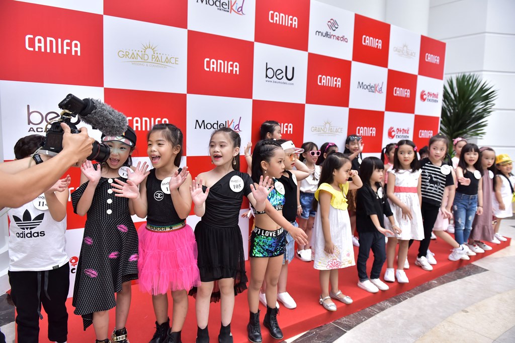 THÍ SINH ĐĂNG KÝ THAM DỰ MODEL KID VIETNAM 2019 TẠI TPHCM (7)