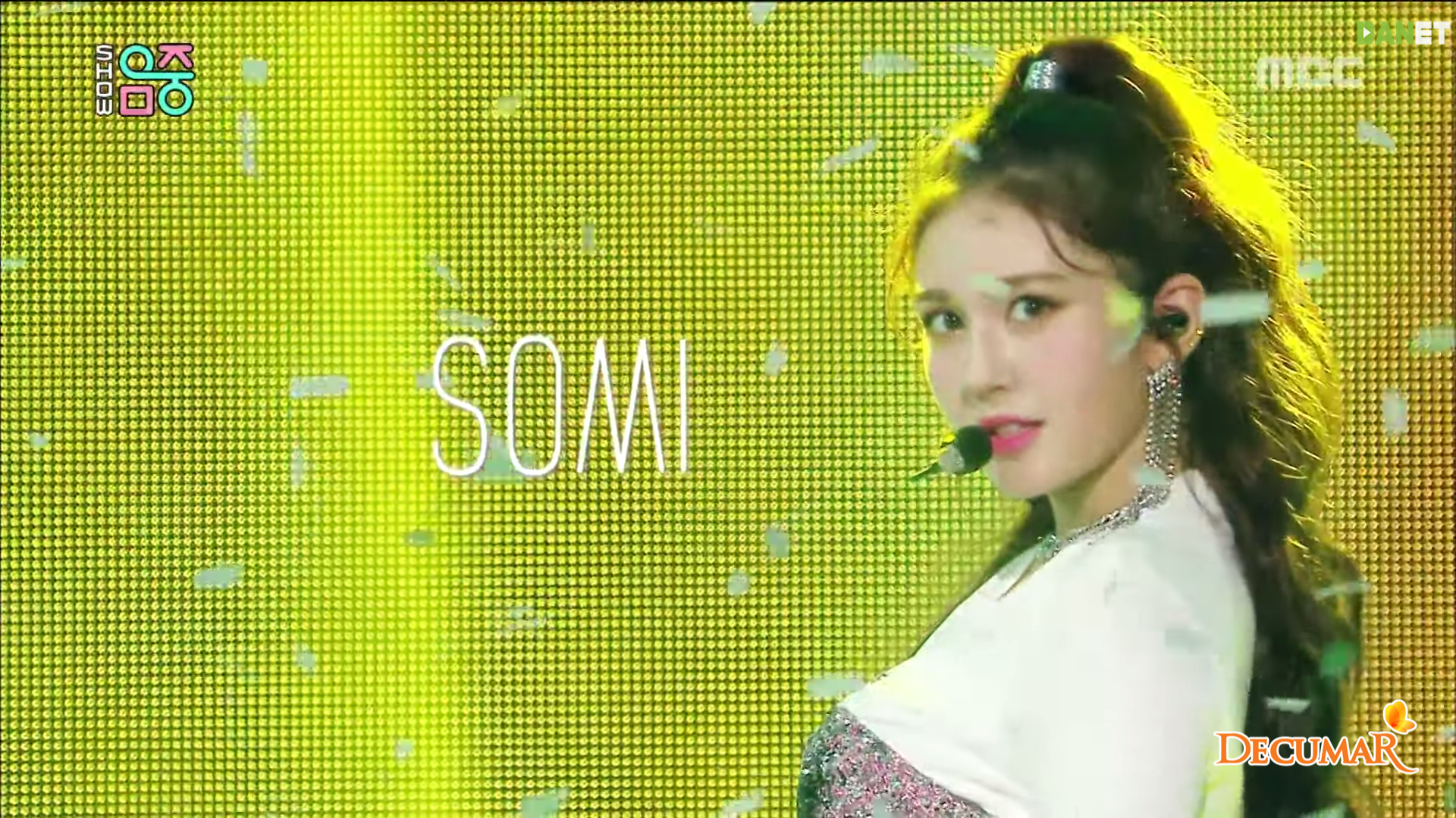 [Debut Stage] SOMI - BIRTHDAY, 전소미 - BIRTHDAY Show Music core 20190615 3-3 screenshot