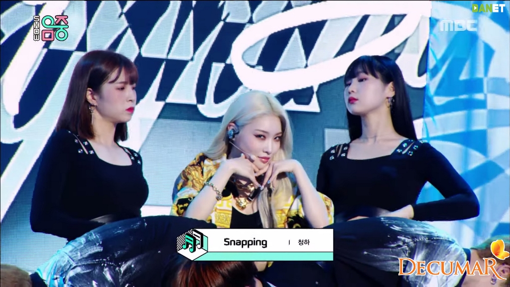 [Comeback Stage] CHUNG HA - Snapping, 청하 - Snapping Show Music core 20190629 0-1 screenshot