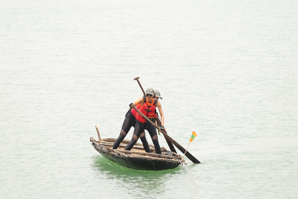 Kỳ Duyên - Minh Triệu nỗ lực chèo thuyền qua hồ
