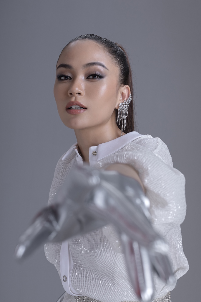 Mâu Thủy trở thành giám khảo của Top Model Online 2019 (10)