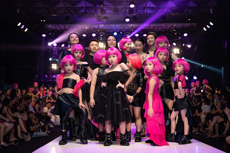 pink nghe an 9 Pink Journey 2 tại Nghệ An của NTK Phương Hồ gây ấn tượng với sự tham gia của 70 mẫu nhí