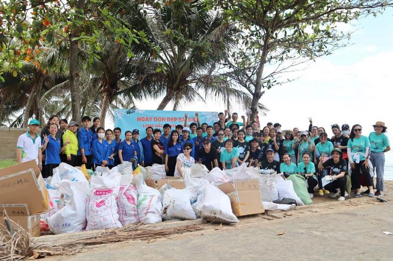 The Body Shop Beach Clean up 2019 7 Dọn sạch hơn 1 tấn rác tại bãi biển Long Hải cùng The Body Shop