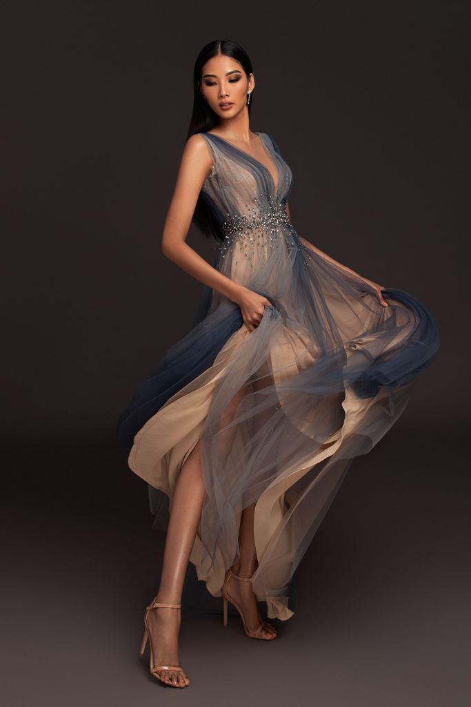 A hau Hoang Thuy_Dress by Hoang Hai