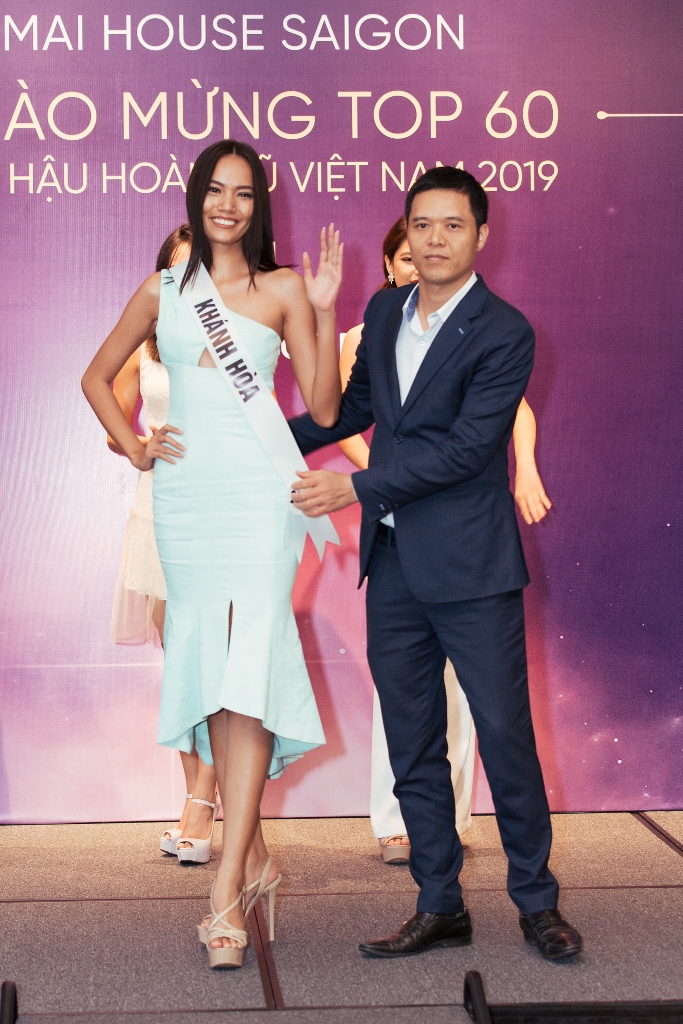 Le trao sash_Top 60 Hoa hau Hoan vu Viet Nam 2019 (36)