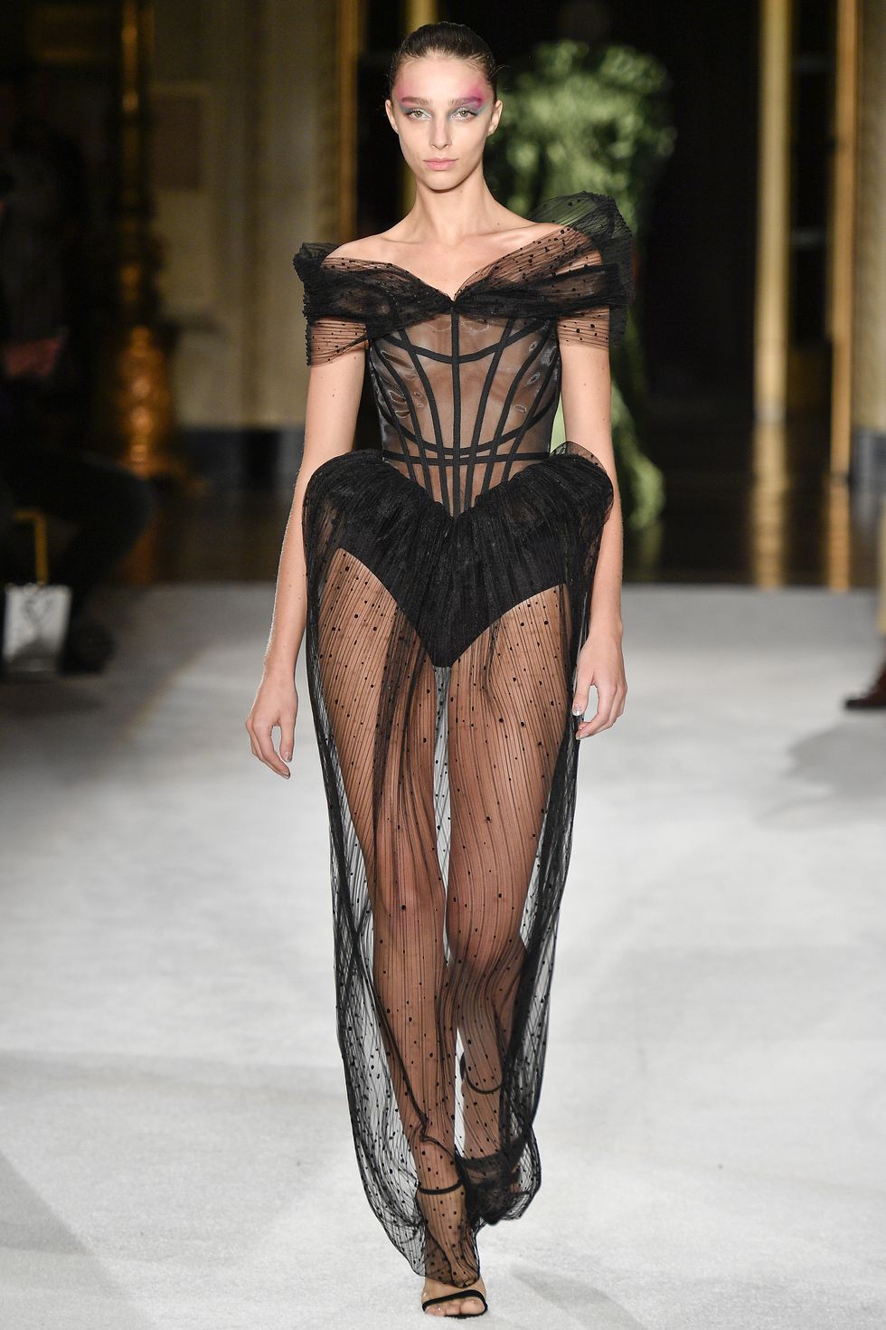 corset Christian Siriano - xu hướng thời trang xuân hè 2020