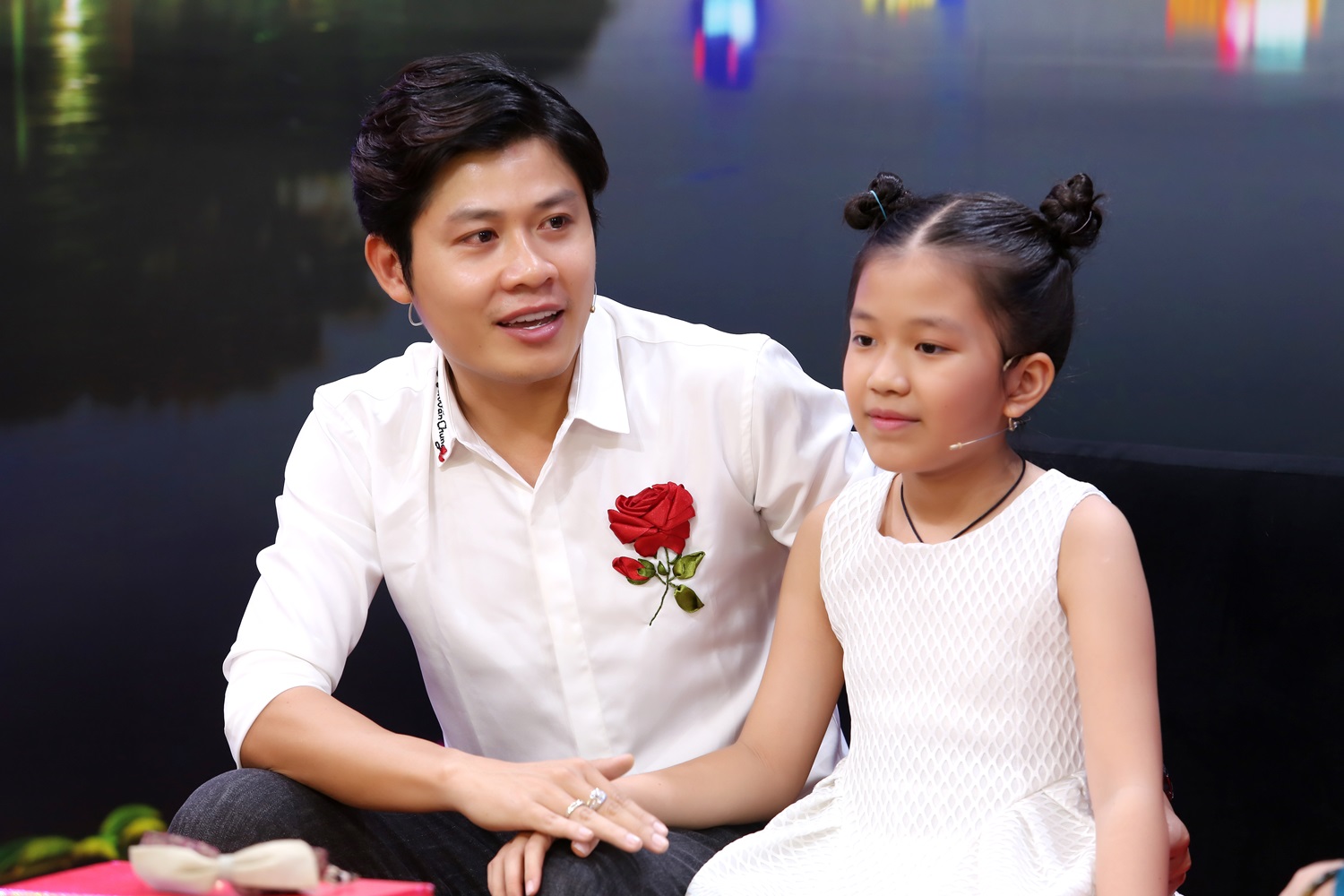 NGUYEN VAN CHUNG VA CON GAI SURI KIM ANH (4)