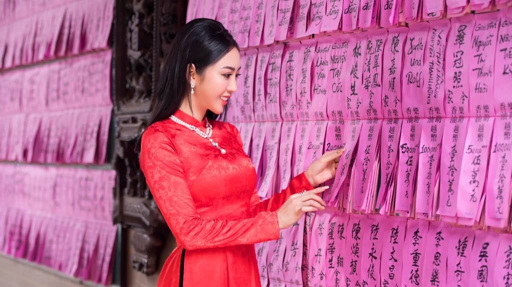 Nhat Phuong - ao dai (1)