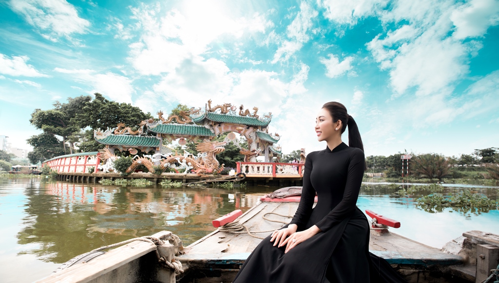 Nhat Phuong - ao dai (16)