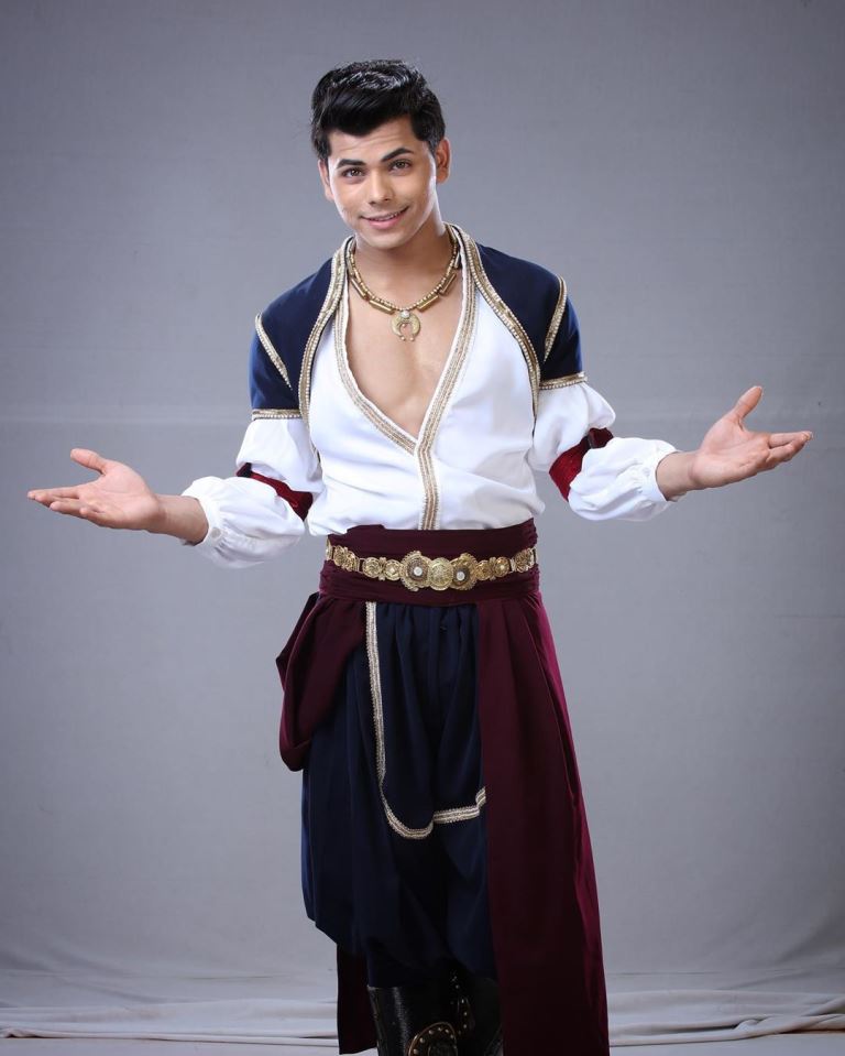 Siddharth Nigam (2)