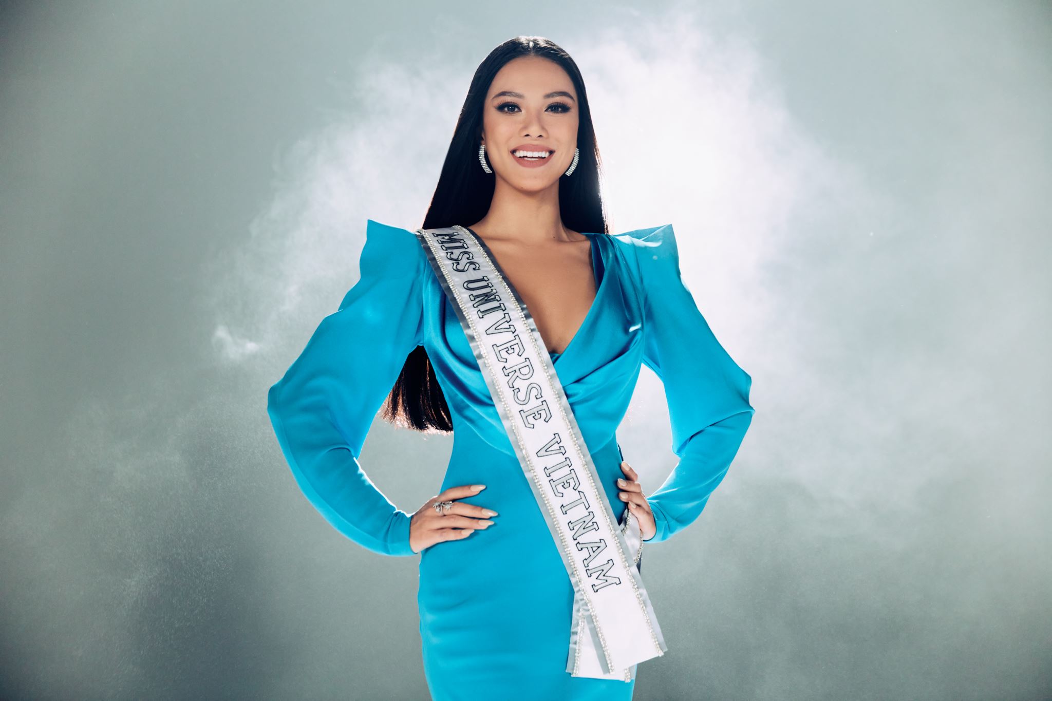 Kim Duyen_Hinh hieu Road to Miss Universe 2021(2)