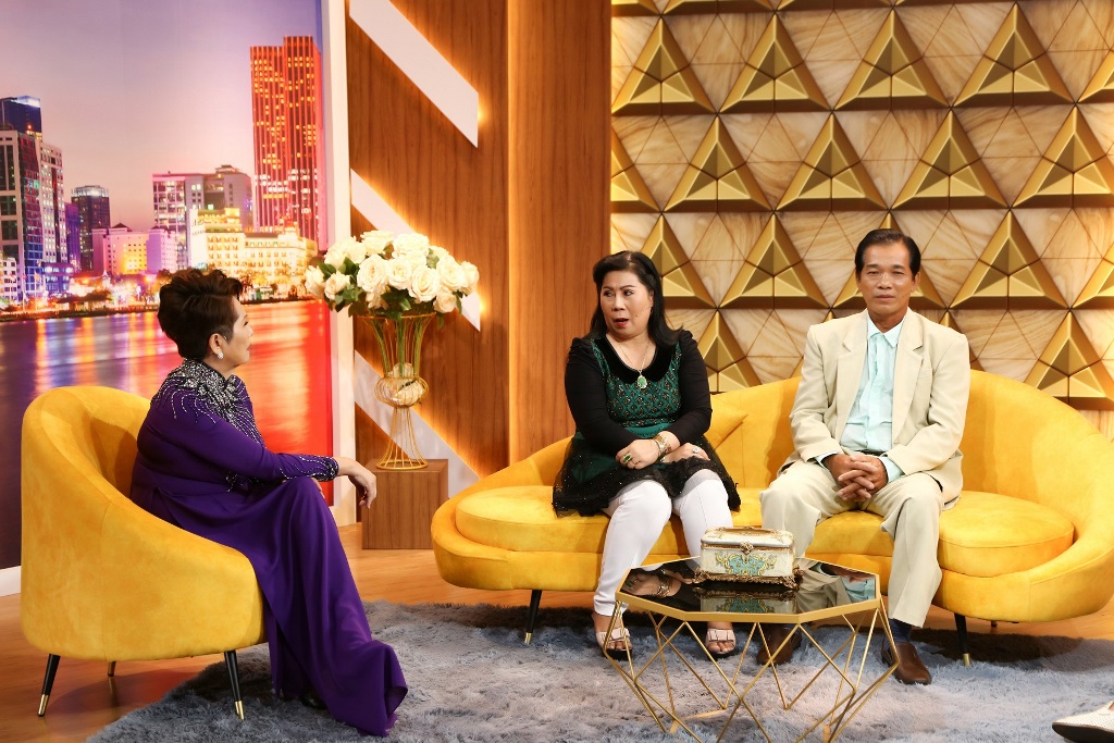 LUU VAN CHI, PHAN THI DIEU THIEN - TALK (12)