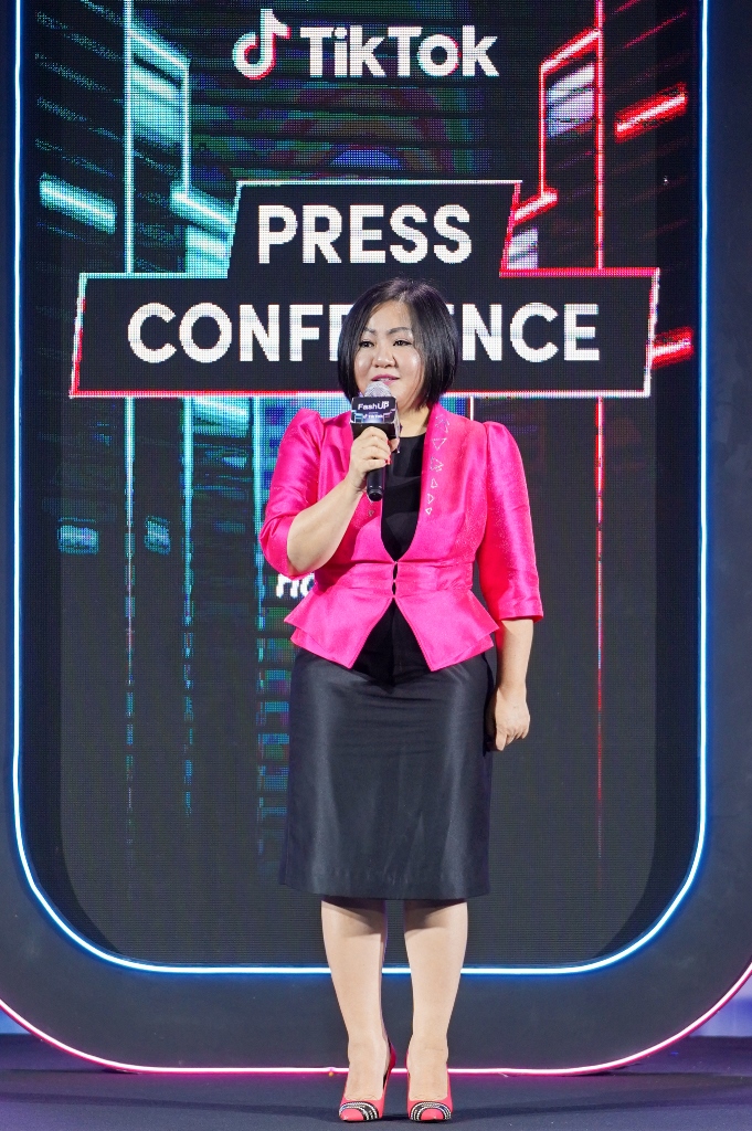 Bà Trang Lê - Đại diện Multimedia JSC