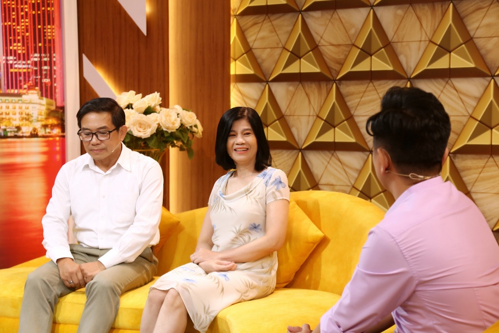 PHAM CONG THIEN, LE THI NGOC MY -TALK  (2)