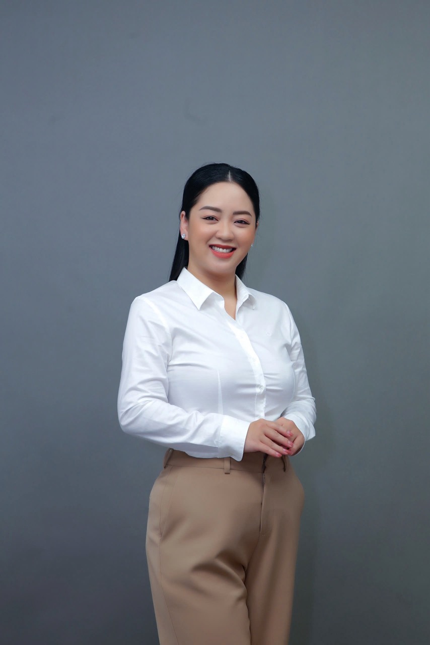 LUAT SU DUONG ANH NGA (27) lớn